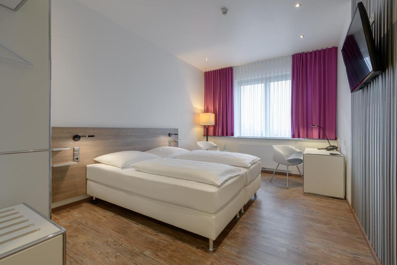 Panorama Hotel ชไวน์ฟอร์ท ภายนอก รูปภาพ