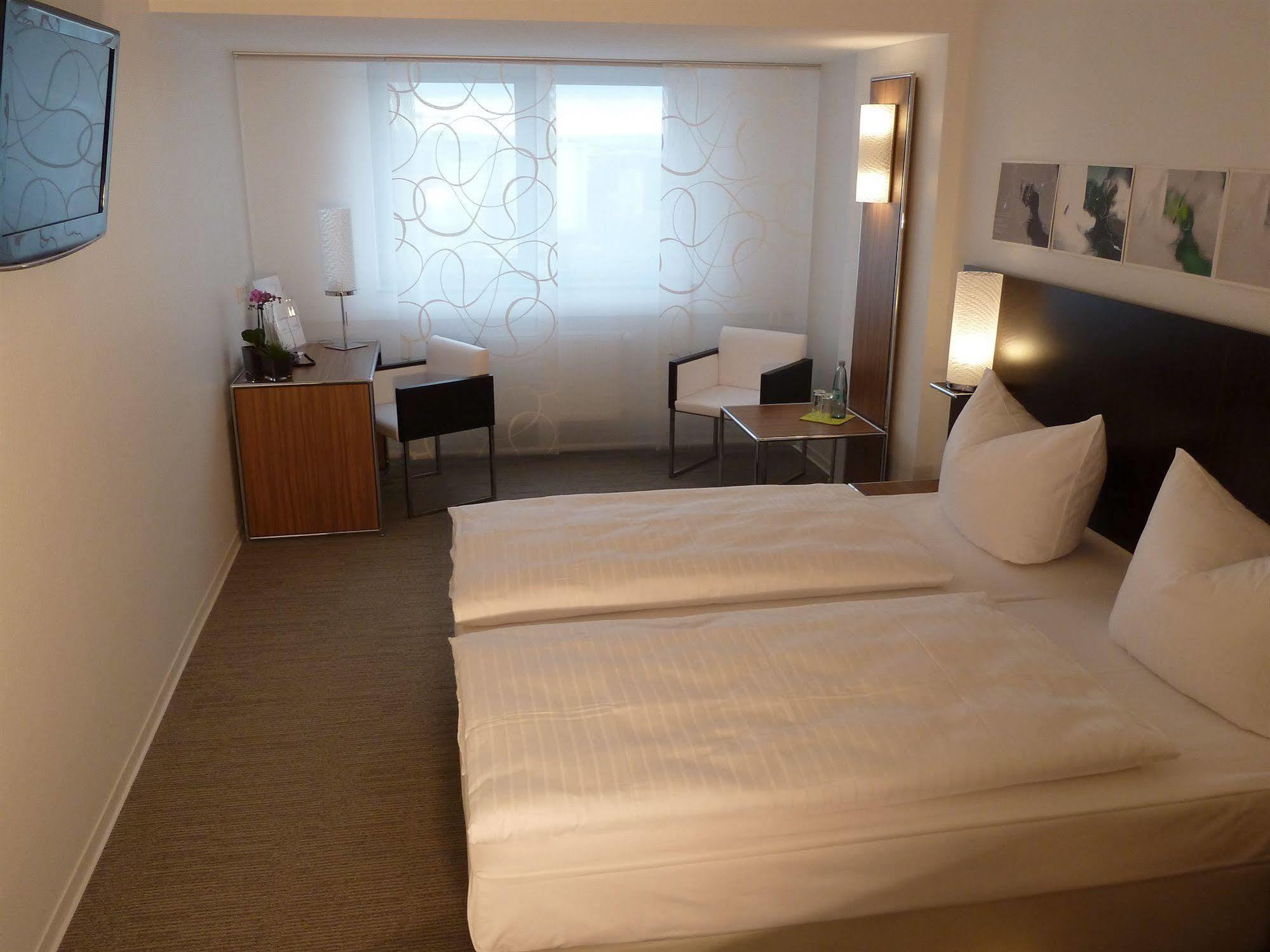 Panorama Hotel ชไวน์ฟอร์ท ภายนอก รูปภาพ